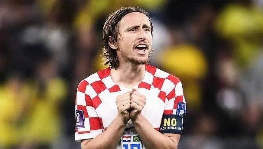 欧冠战报：格纳布里传射，基米希乌龙，拜仁3-1葡萄牙体育