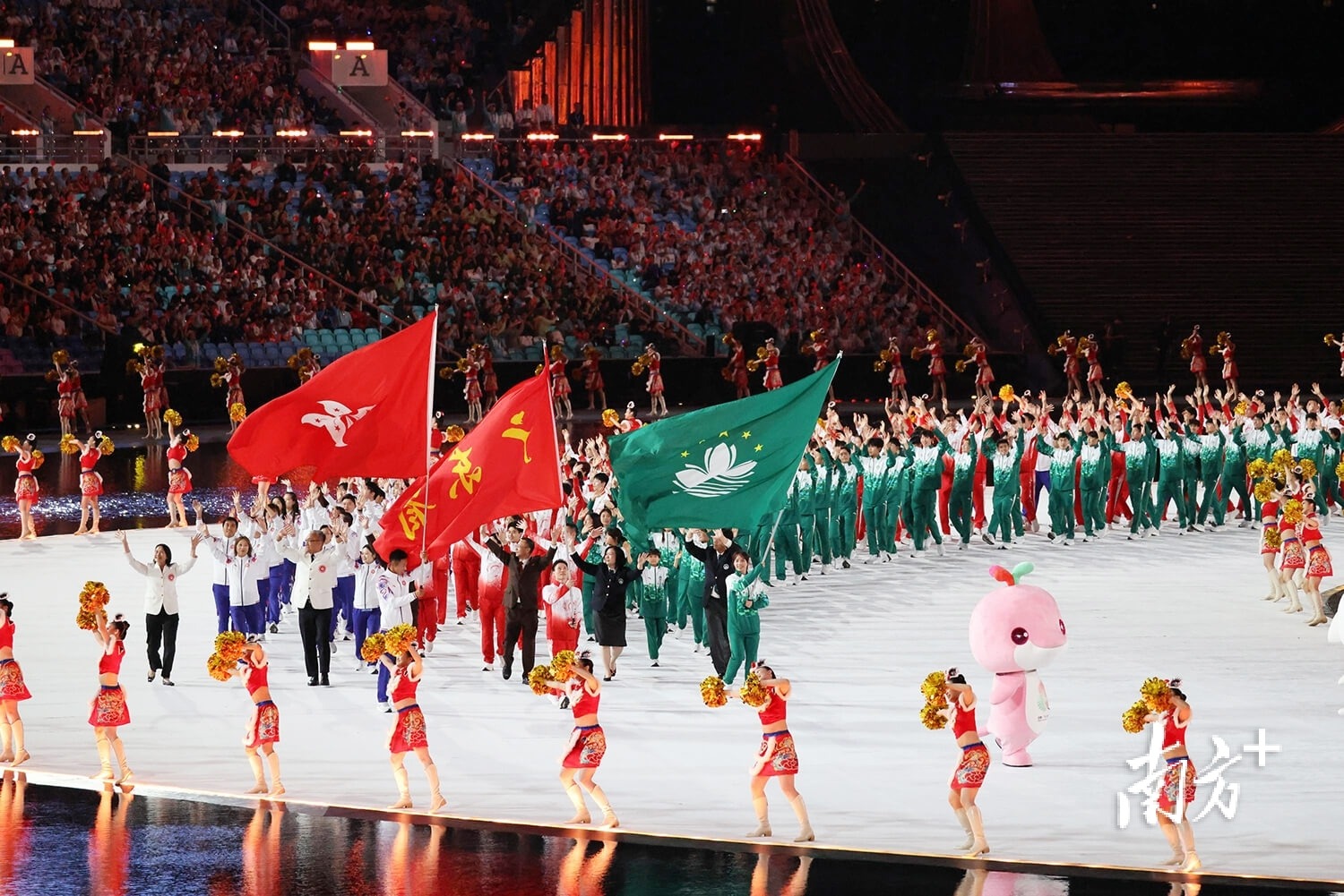 欧冠夺冠赔率：巴萨微弱优势领跑 巴黎力压枪手