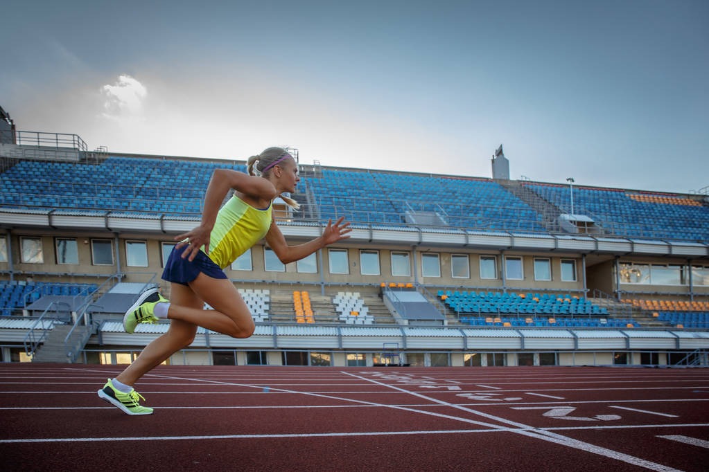 CBA：新疆男篮大胜广州终结四连败